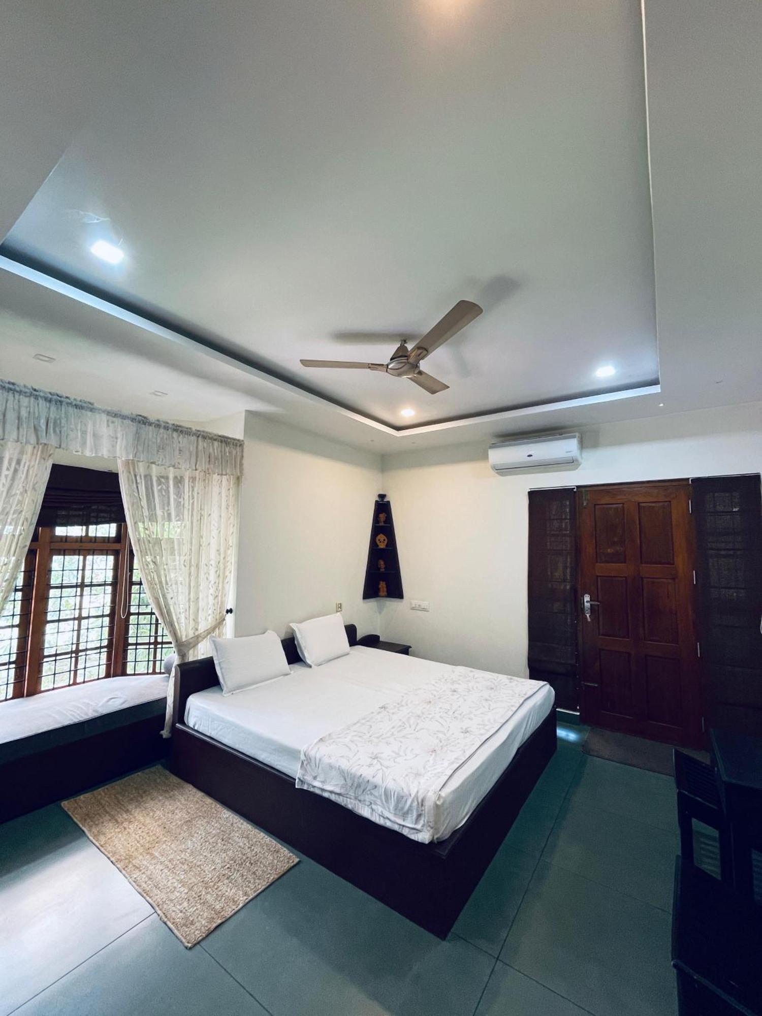 Maleyam Homestay Riverside 코지코드 외부 사진