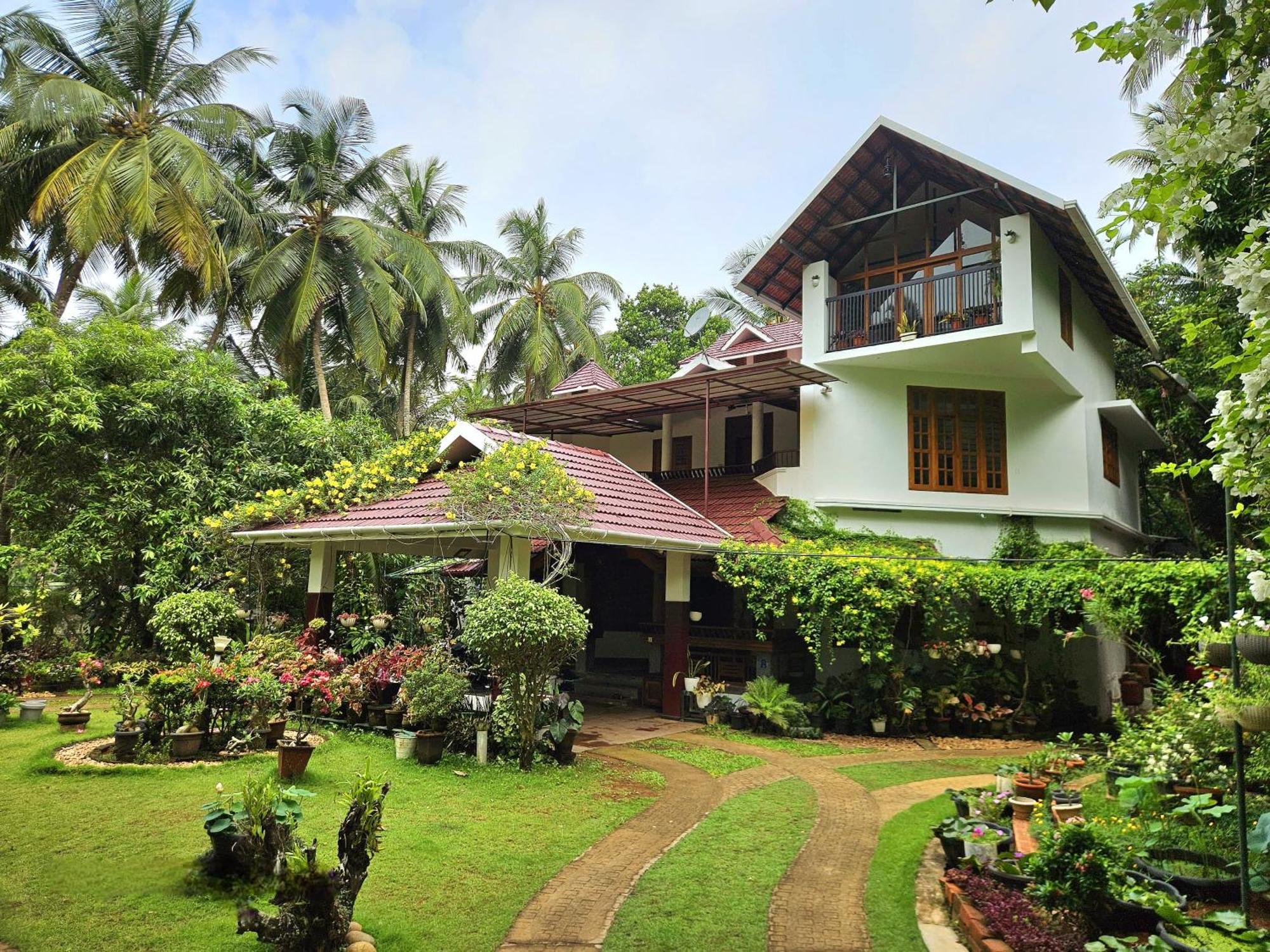 Maleyam Homestay Riverside 코지코드 외부 사진