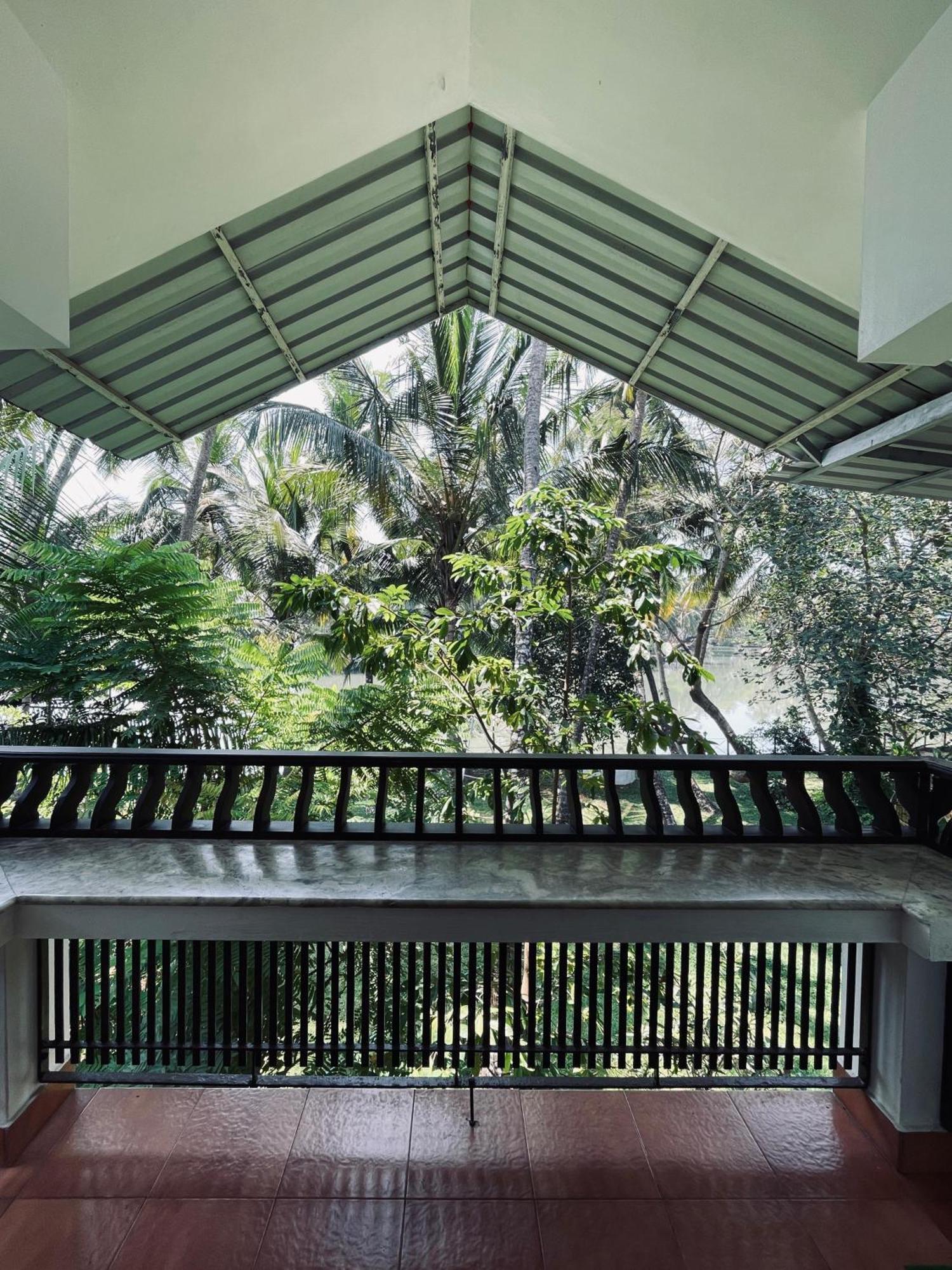 Maleyam Homestay Riverside 코지코드 외부 사진