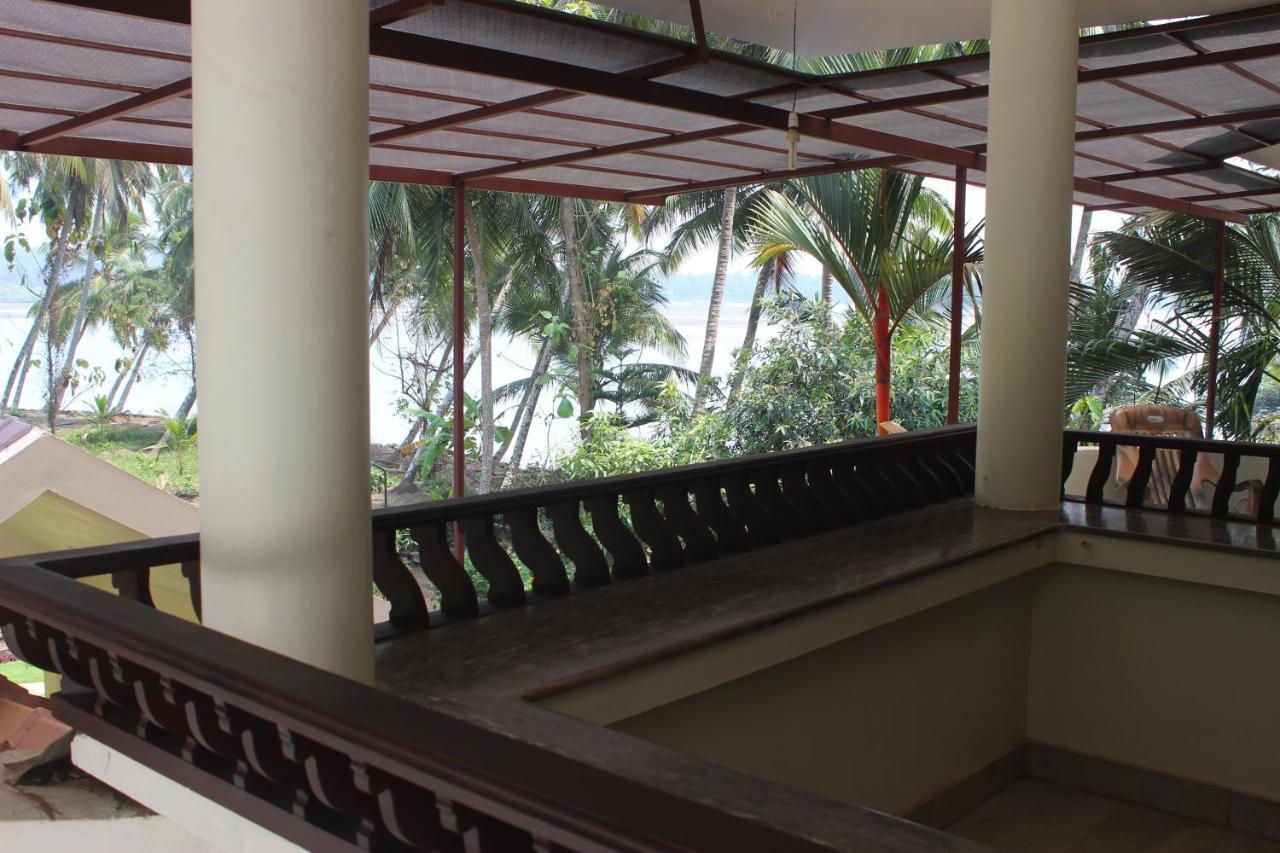 Maleyam Homestay Riverside 코지코드 외부 사진